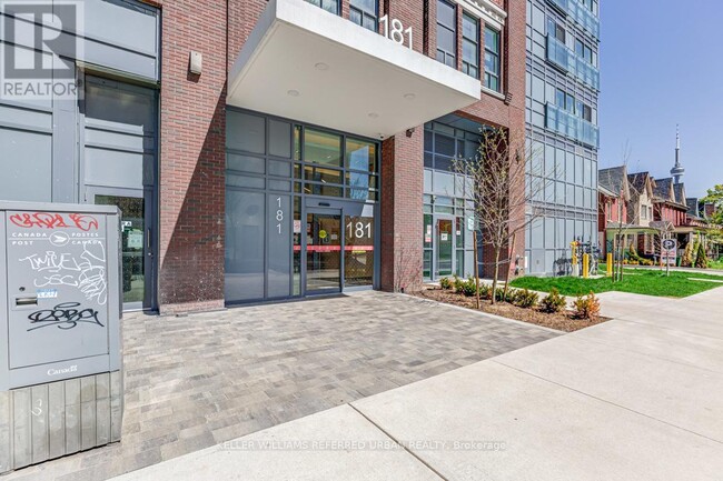 Building Photo - 181-U181 Huron St