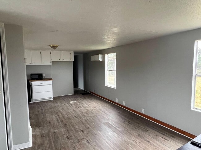 Foto del edificio - 43213 Claxton Cir