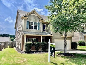 Building Photo - 3522 Fallen Oak Dr