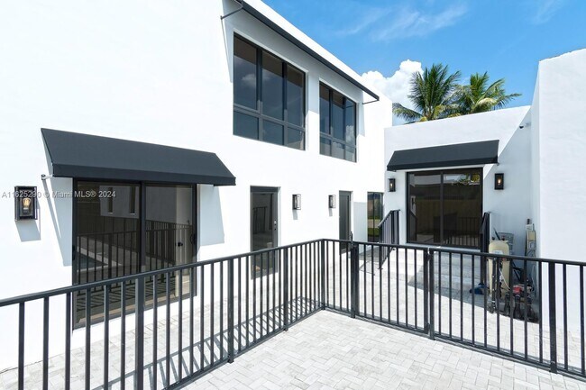 Foto del edificio - 235 NW 39th St