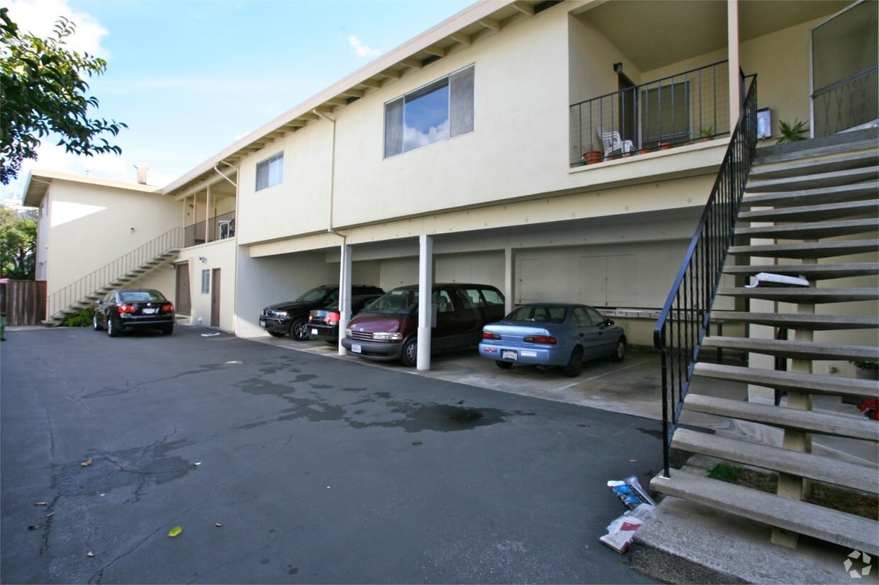 Building Photo - 704 Prospect Row