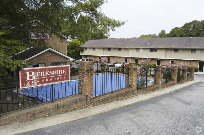 Building Photo - Berkshire Townhomes