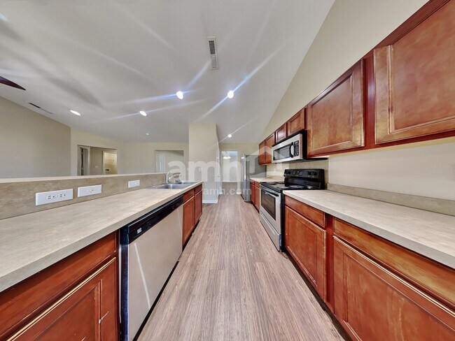 Foto del edificio - 5069 Carrington Ct