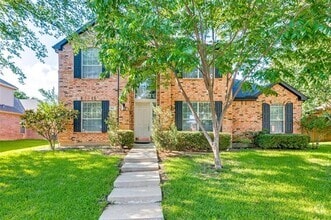 Building Photo - 7526 Greenvalley Ln