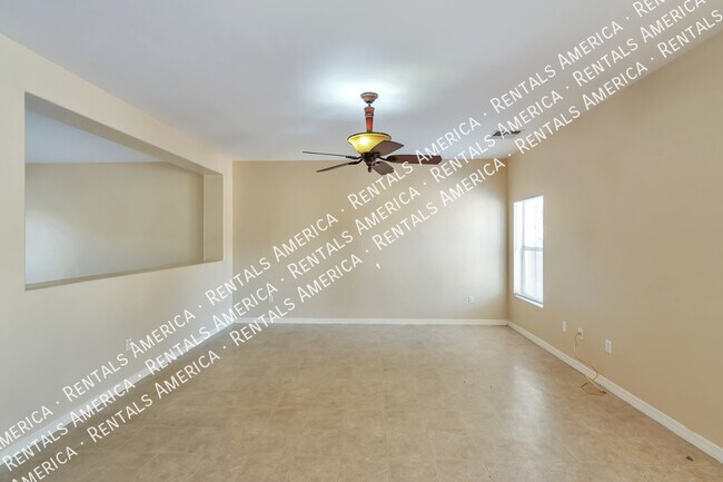 Building Photo - 891 W Vuelta Granadina