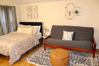 Building Photo - 1600 N Jackson St