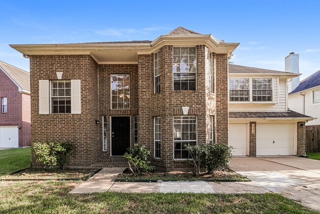 Building Photo - 15815 Spruce River Ct