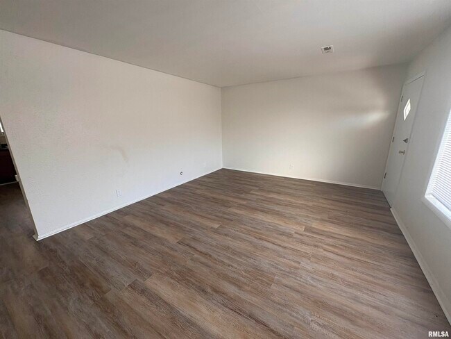 Foto del edificio - 1523 N Pierson Ave