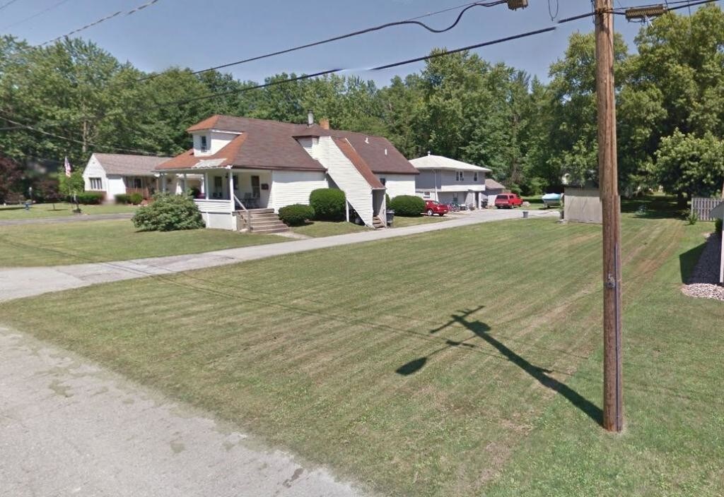 Primary Photo - 133 Fairlawn Ave #2