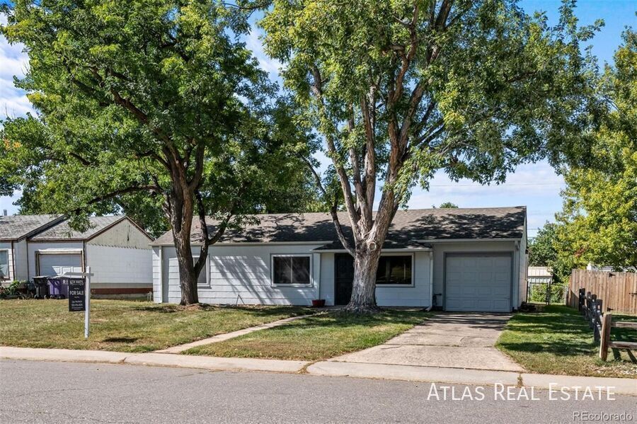 Foto principal - 3045 S Fairfax St