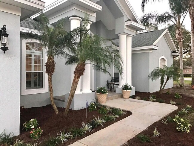 Foto del edificio - 1070 Lake Deeson Woods Ln