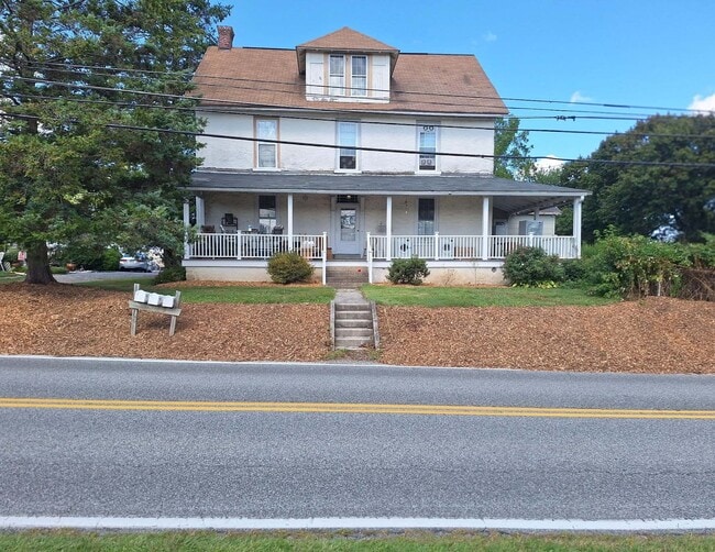 Building Photo - 1607 E Strasburg Rd