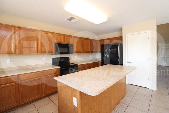 Building Photo - 2691 W Angel Way
