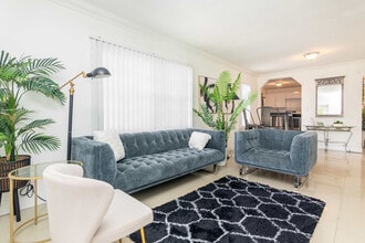 Building Photo - 7727 NW 4th Ct