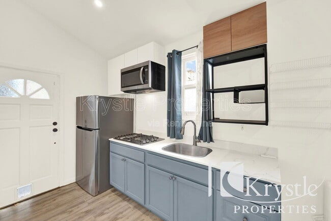 Foto del edificio - 215 Central Ave