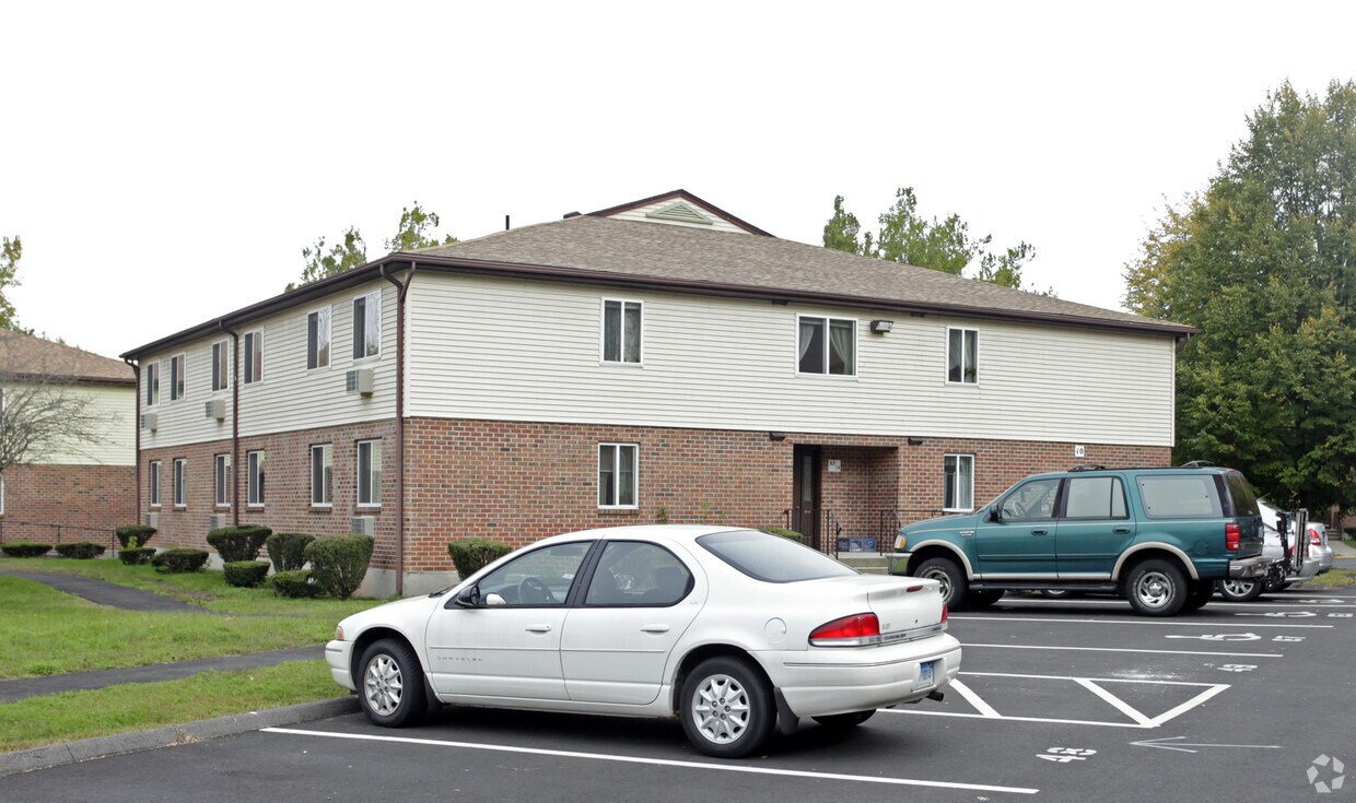 Foto del edificio - Bradley Estates Phase I Apartments