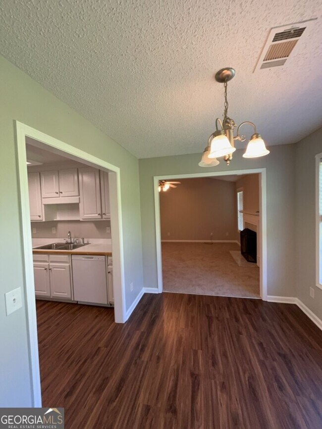 Foto del edificio - 1302 Manning Way