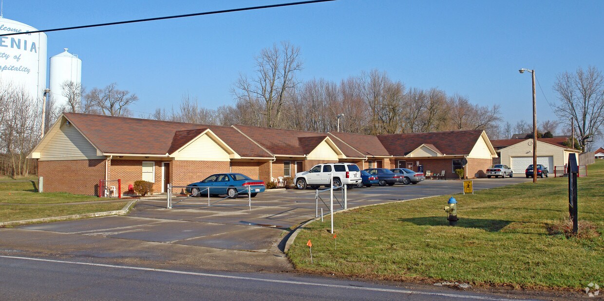 Primary Photo - 1080 E Main St