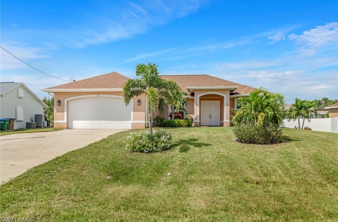 Primary Photo - 1733 S Gator Cir