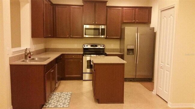 Building Photo - 550 Juniper Springs Dr