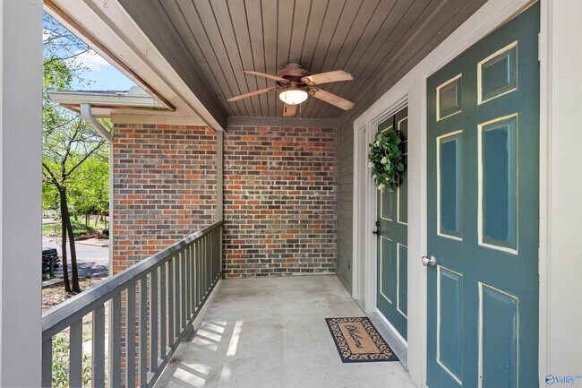Foto del edificio - 2058 Woodlawn Dr SW