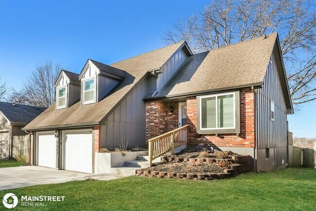 Building Photo - 2817 NW 5TH ST, BLUE SPRINGS, MO 64014
