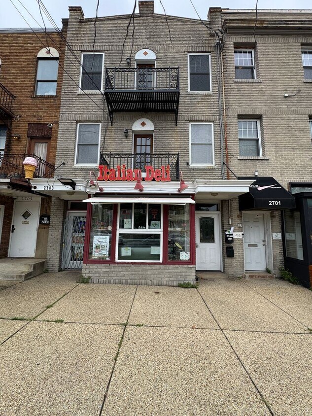 Photo - 2703 12th Street NE