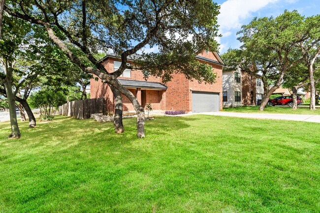 Building Photo - 16074 Walnut Creek Dr, San Antonio, TX 78247