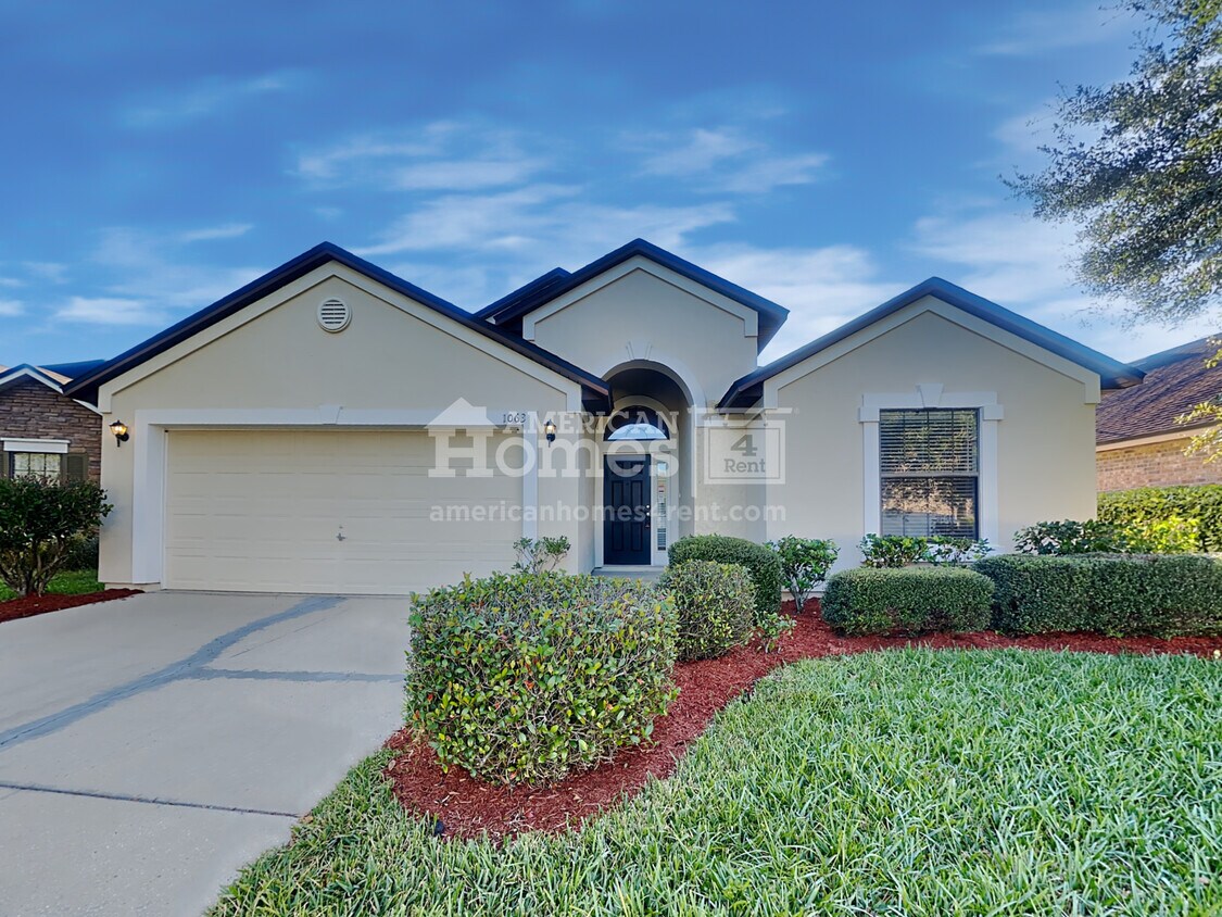Primary Photo - 1063 Maple Lane