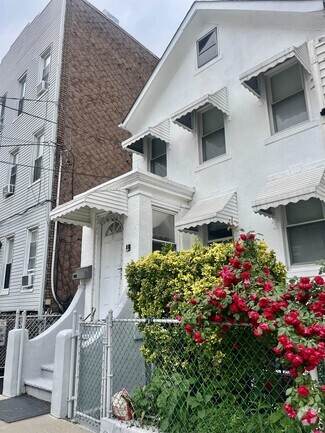 Building Photo - 150 19th St