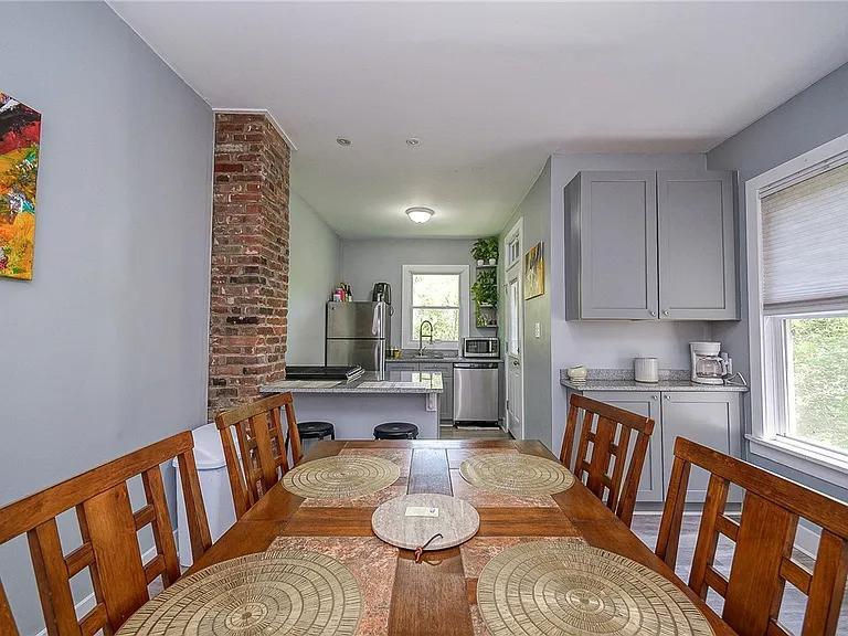 Photo - 128 Teece Ave