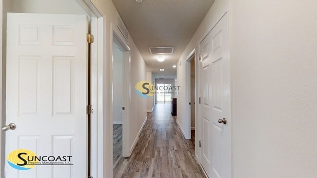 Building Photo - 7 Pritchard Dr