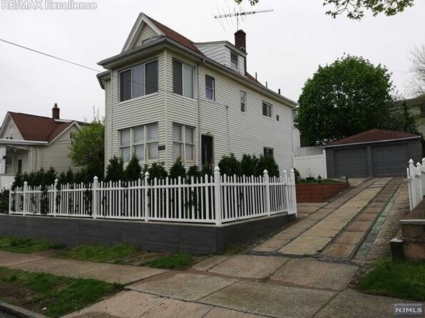 Primary Photo - 230 Wessington Ave