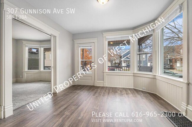 Foto del edificio - 307 Gunnison Ave SW