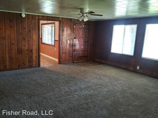 Foto del edificio - 3859 Fisher Rd NE