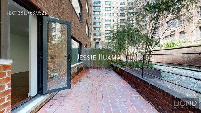 Building Photo - 405 E 56th St