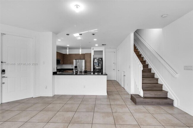 Building Photo - 2735 SW 81st Terrace