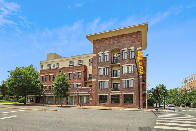 Foto del edificio - 181 E Reed Ave
