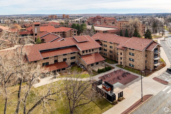 Foto del edificio - Kittridge West Hall