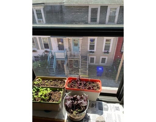 Foto del edificio - 13 Tabor Pl