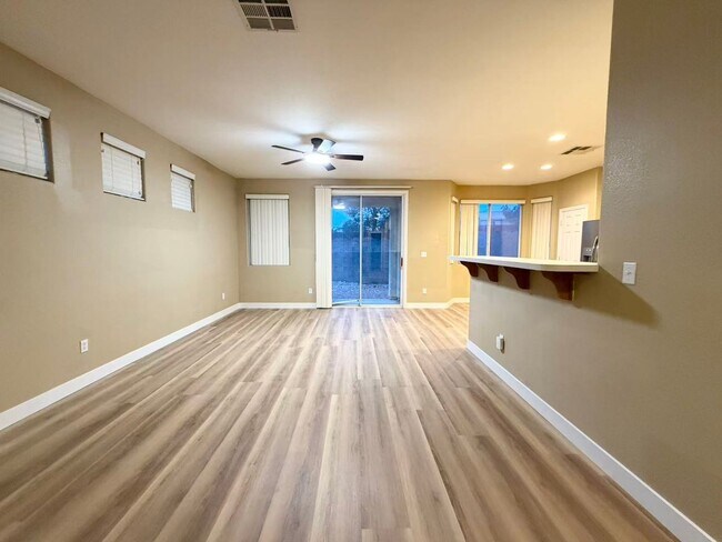 Foto del edificio - 9553 W Madsen Glen Ct