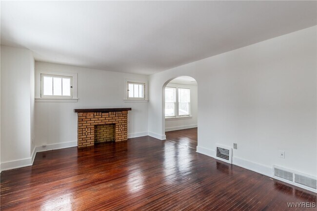 Foto del edificio - 189 Hamilton Dr