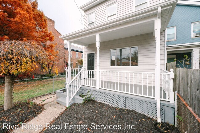 Building Photo - 3 br, 1.5 bath House - 4923 Butler Street
