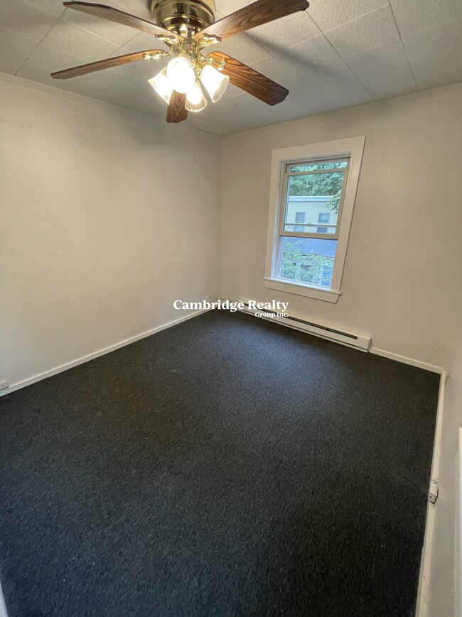Building Photo - 119 Pleasant St