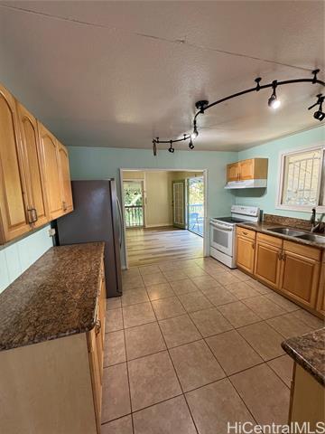 Building Photo - 2129 Gertz Ln