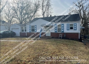 Building Photo - 910 Disco Dr
