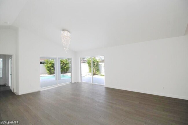 Building Photo - 11025 Longshore Way W