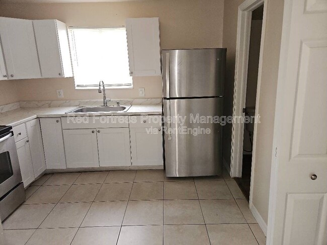 Building Photo - 17306 Whitewater Ct