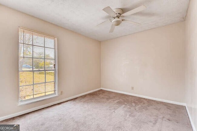 Foto del edificio - 2825 Peggy Sue Ln