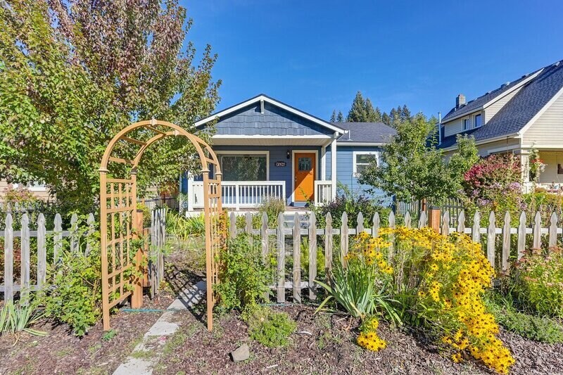 Primary Photo - 1517 Coeur D Alene Ave
